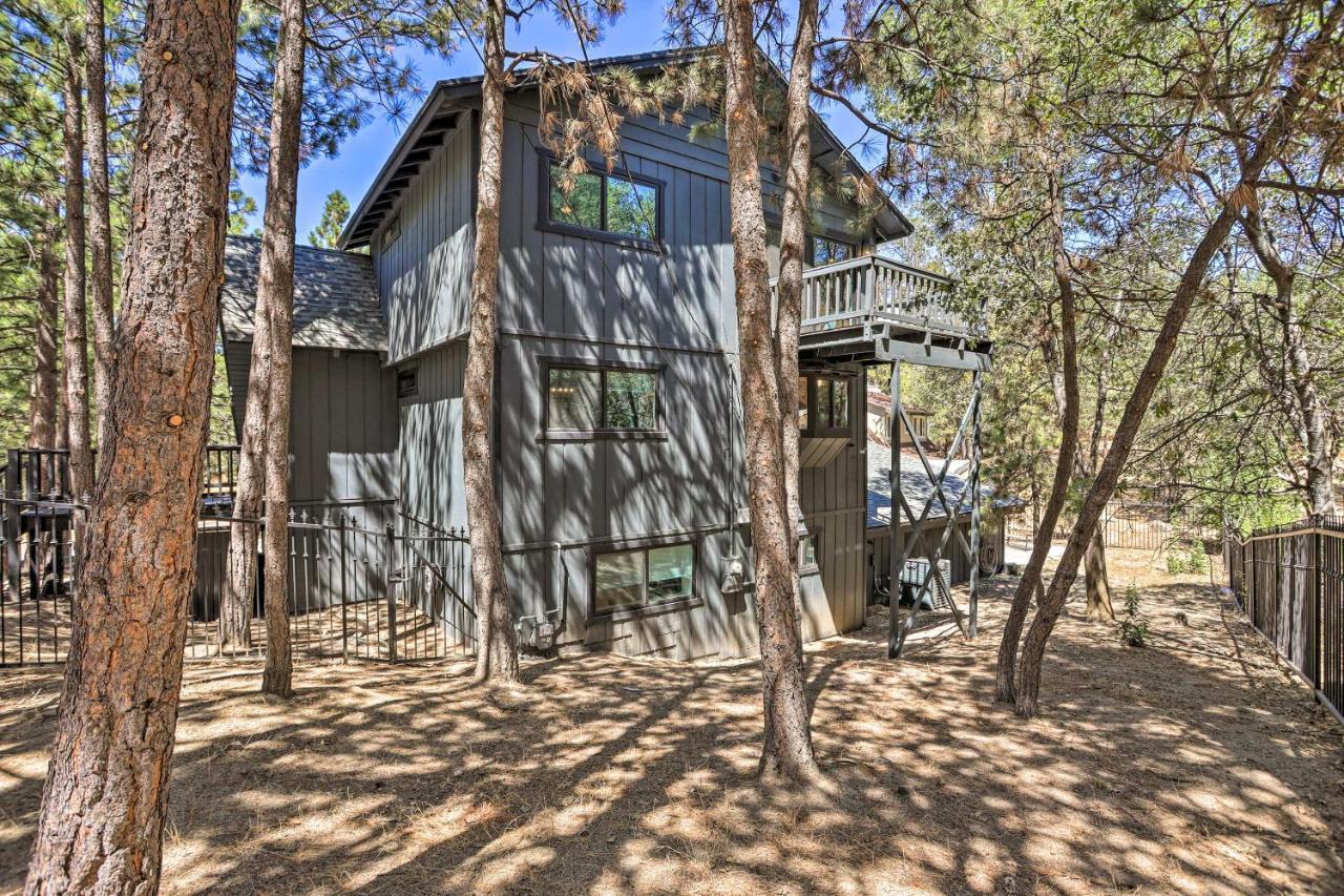 Luxe Timberland Villa With Lake Arrowhead Access! Exterior photo